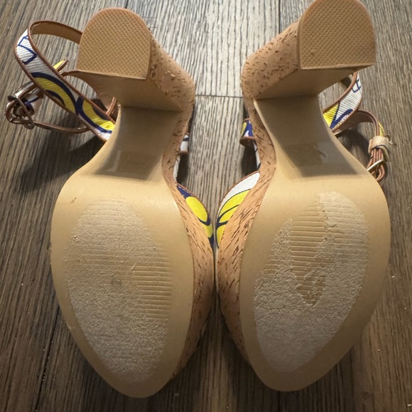 LFL Platform Heel Sandal - Picture 5 of 6